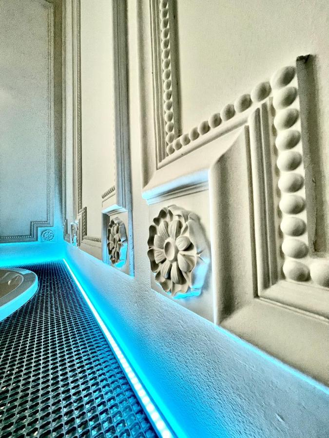 Enzo Capo Jacuzzi Andrassy Leilighet Budapest Eksteriør bilde
