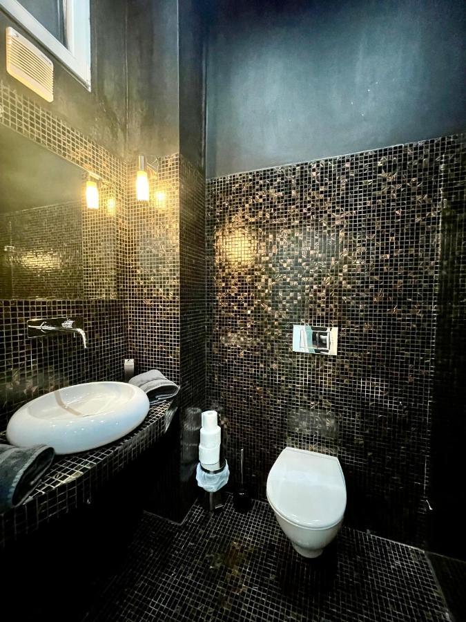 Enzo Capo Jacuzzi Andrassy Leilighet Budapest Eksteriør bilde