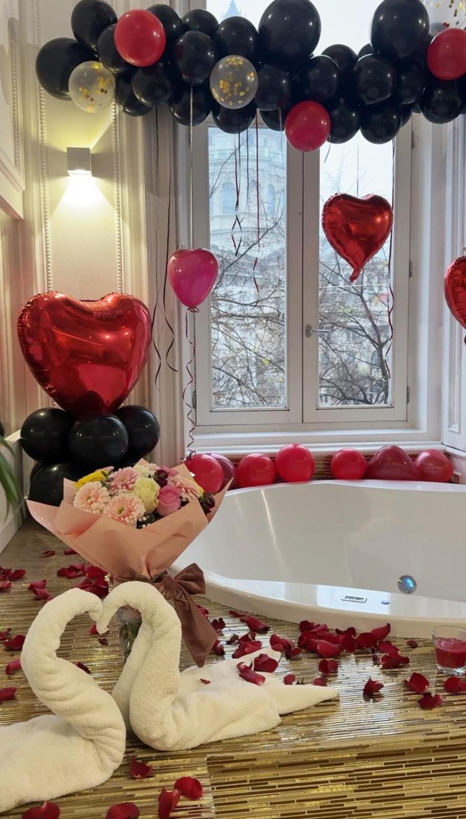 Enzo Capo Jacuzzi Andrassy Leilighet Budapest Eksteriør bilde